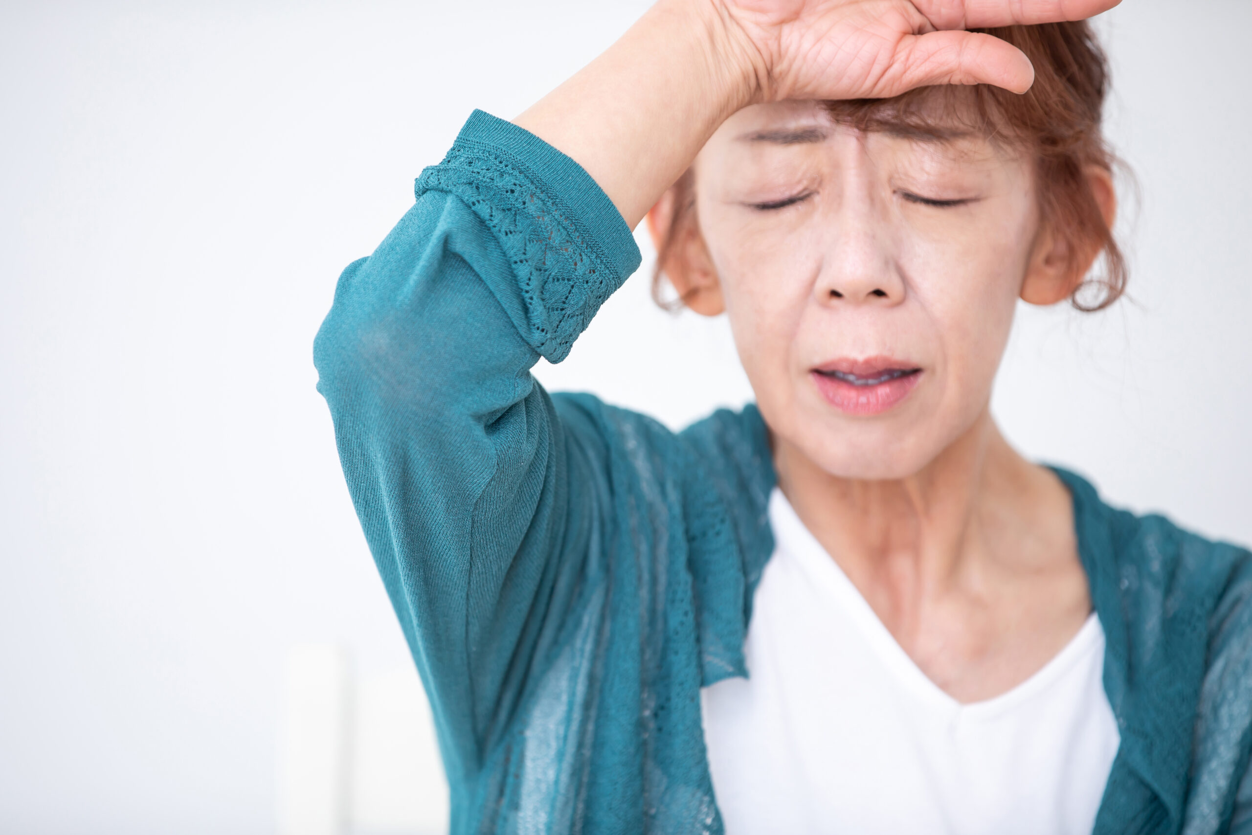 更年期ケア特集Vol.2|更年期に多くみられる症状― ホットフラッシュ・汗・強いだるさと痛み ―